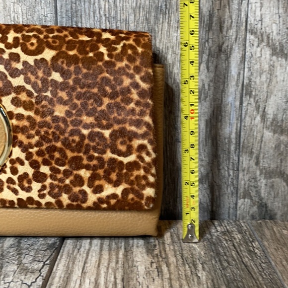 Vince Camuto Kimi clutch leather purse leopard - Picture 11 of 16
